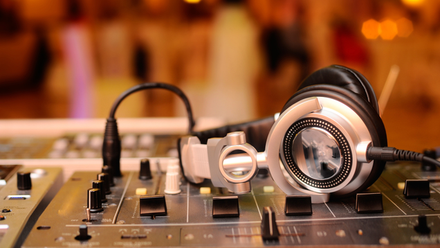 Illustration for article titled Solid Tips That Can Get Anyone Started With Music Downloads Easily